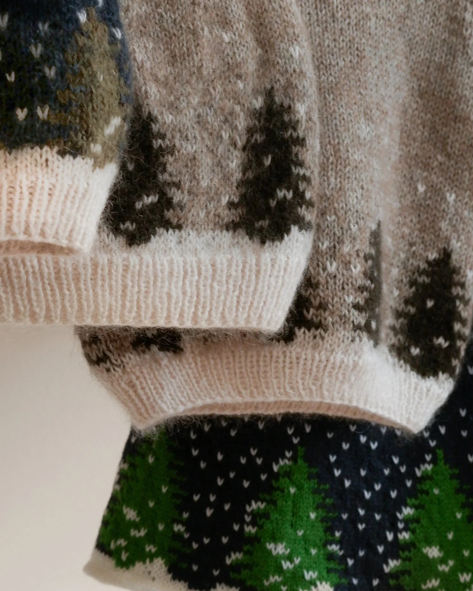 Snow Vest - Image 8